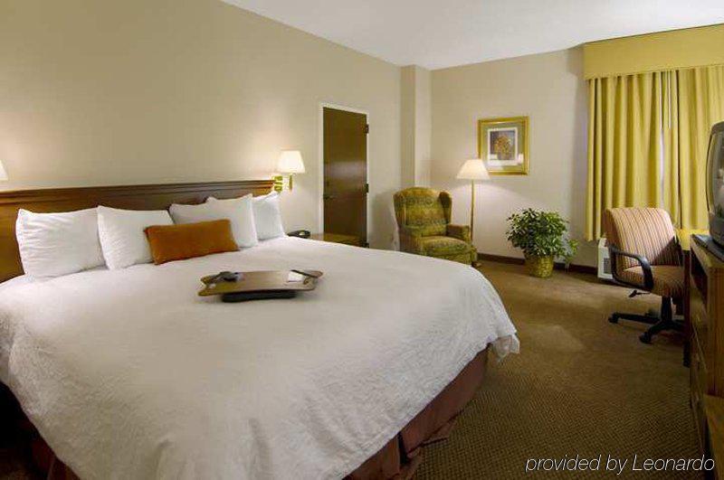 Hampton Inn Charlotte University Place Zimmer foto