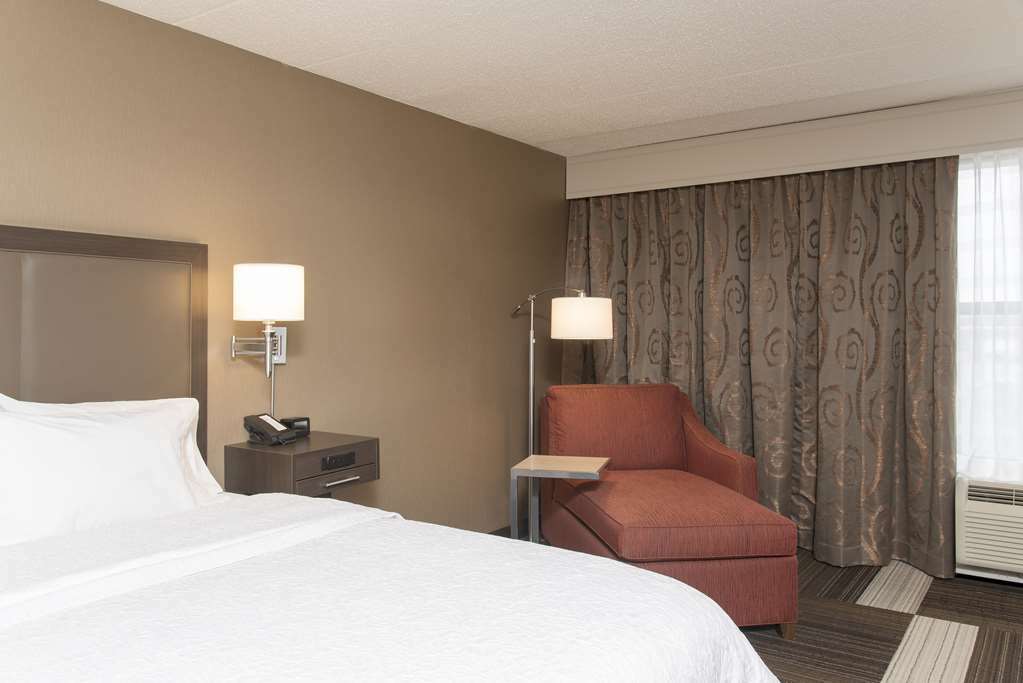 Hampton Inn Charlotte University Place Zimmer foto